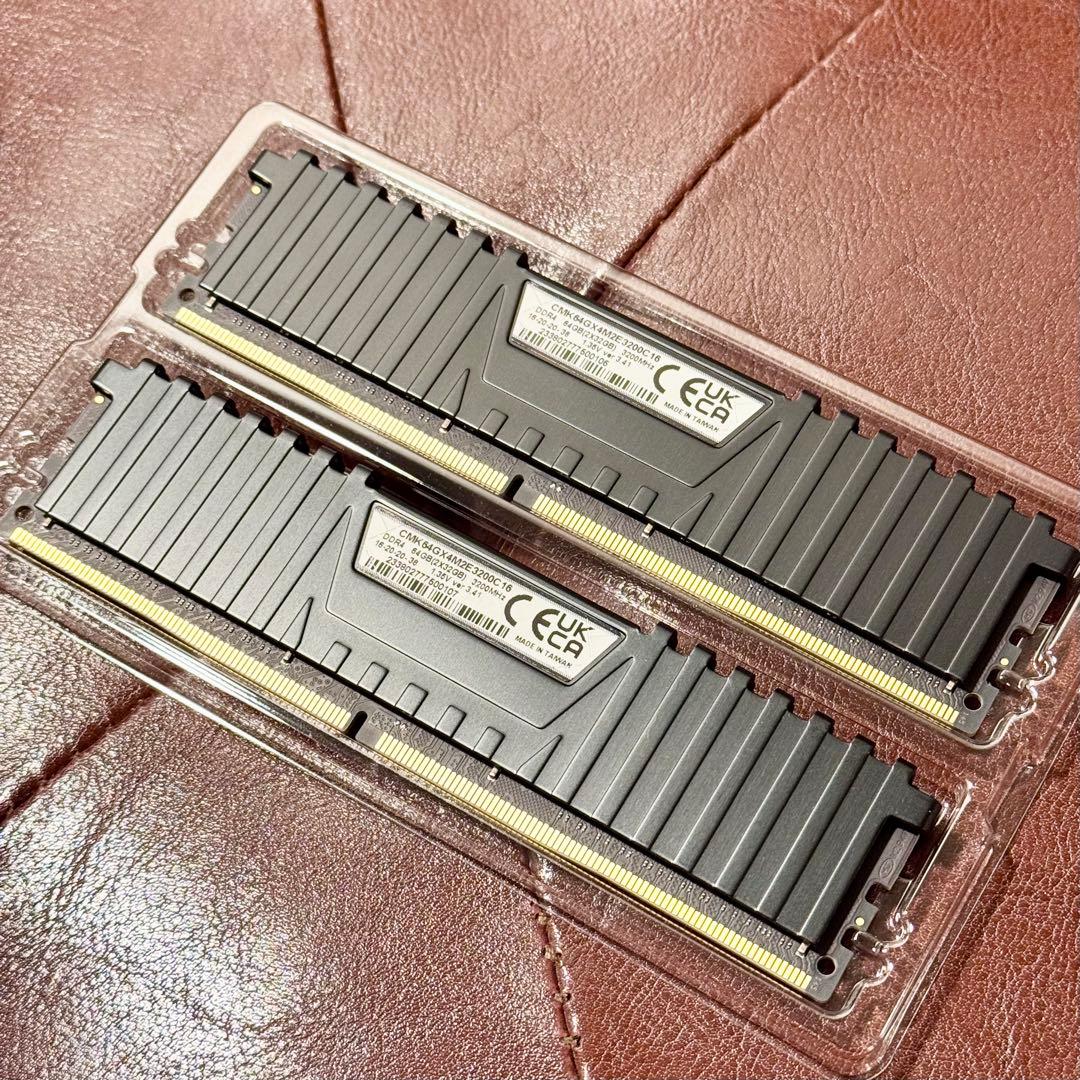 【新品】DDR4-3200 C16 64GB CORSAIR VENGEANCE