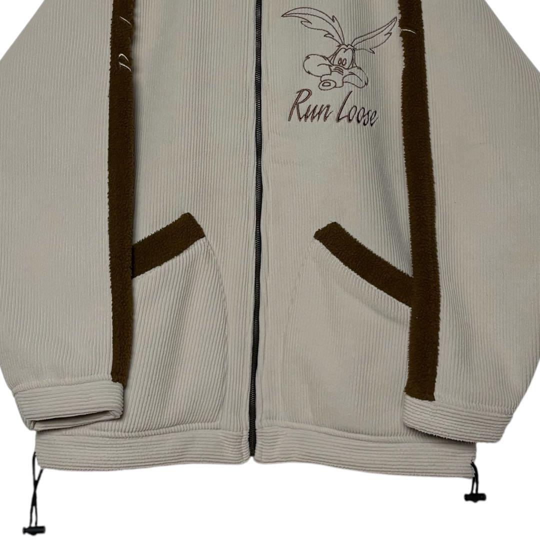 2点セット　写真1のジャケットと写真2.3のTシャツ