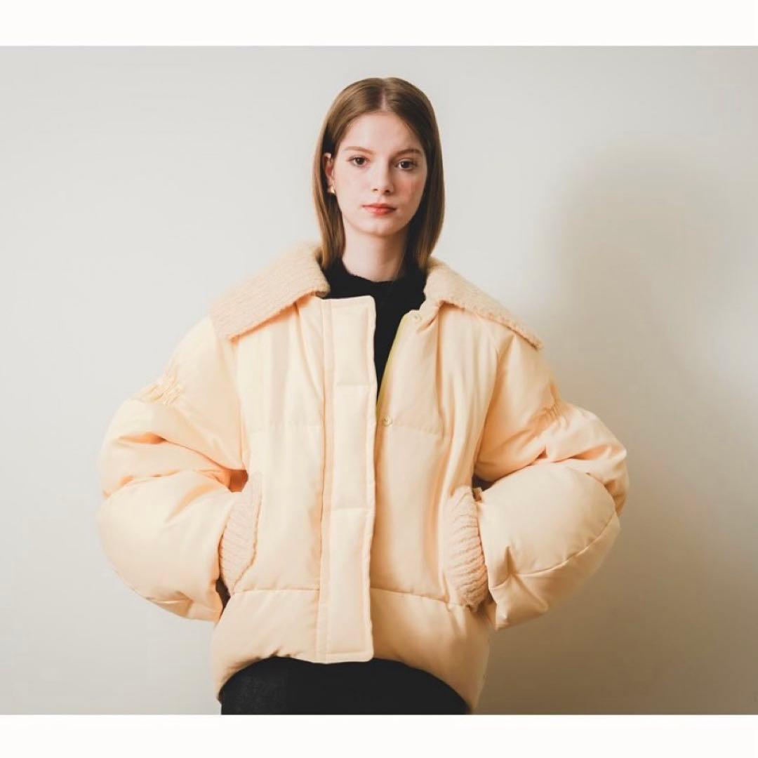 【新品】PINUE ボリュームスリーブダウン カスタード