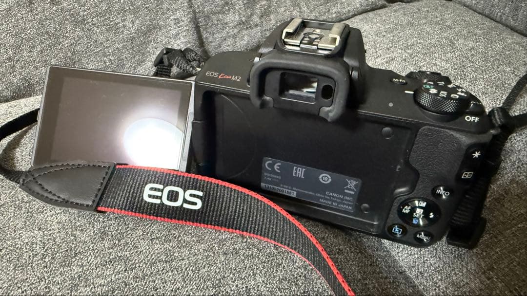 藤*尾様 Canon EOS Kiss M2 レンズセット(ブラック)