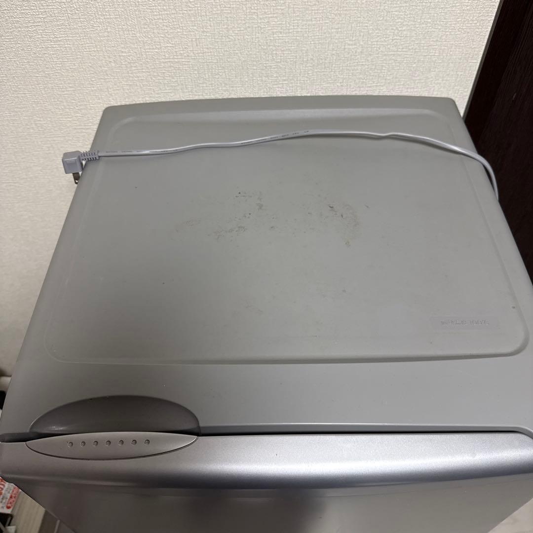 【送料込】AQUA 2017年製冷蔵庫AQR-141F(S)型 140L 2ドア