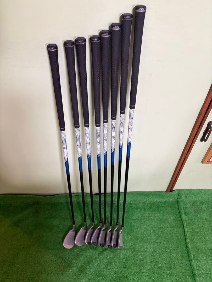超ストロングロフト　アイアンセット　8本　R