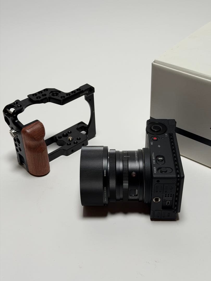 SIGMA fp + 45mm F2.8 DG DN セット