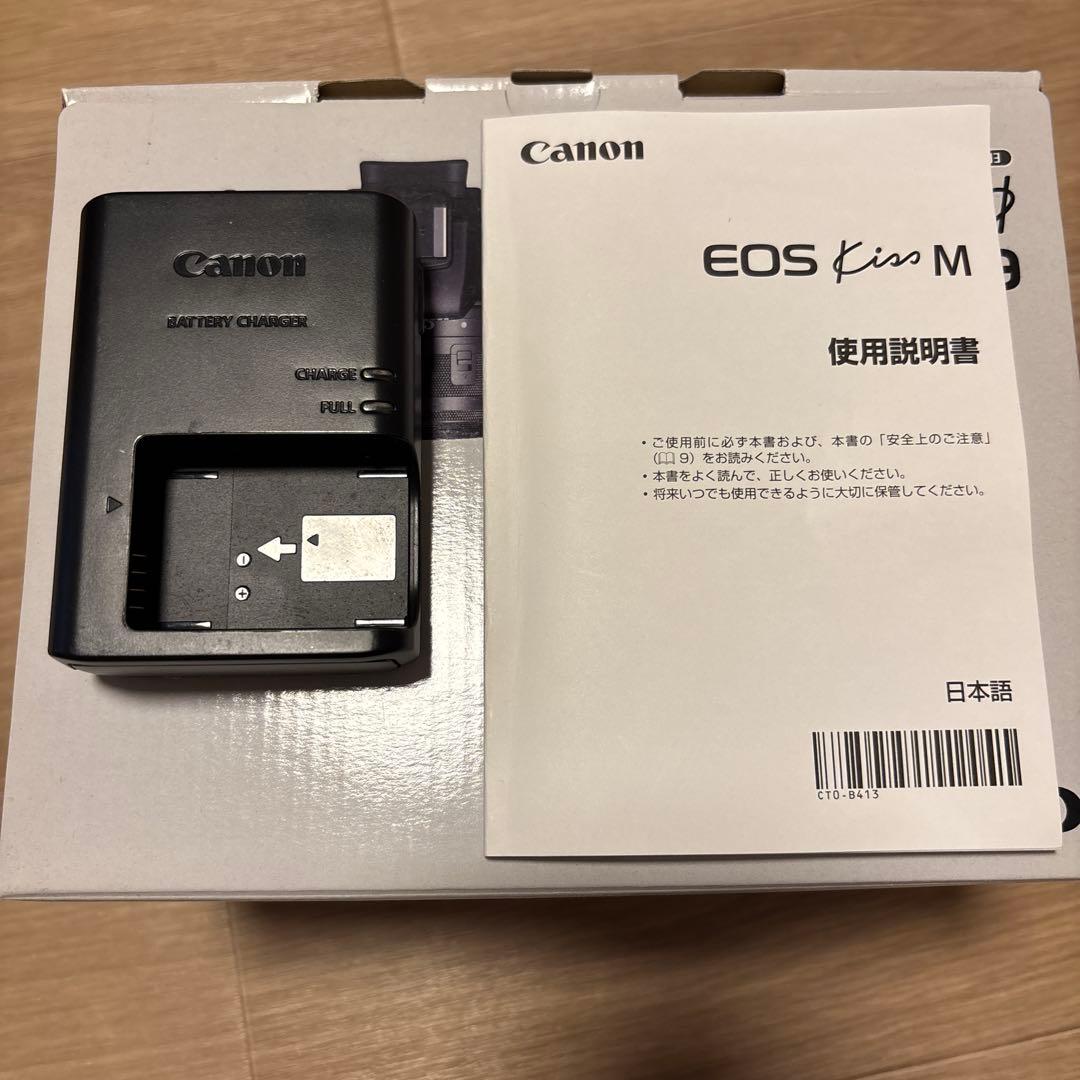 canon EOS kiss M ダブルレンズ