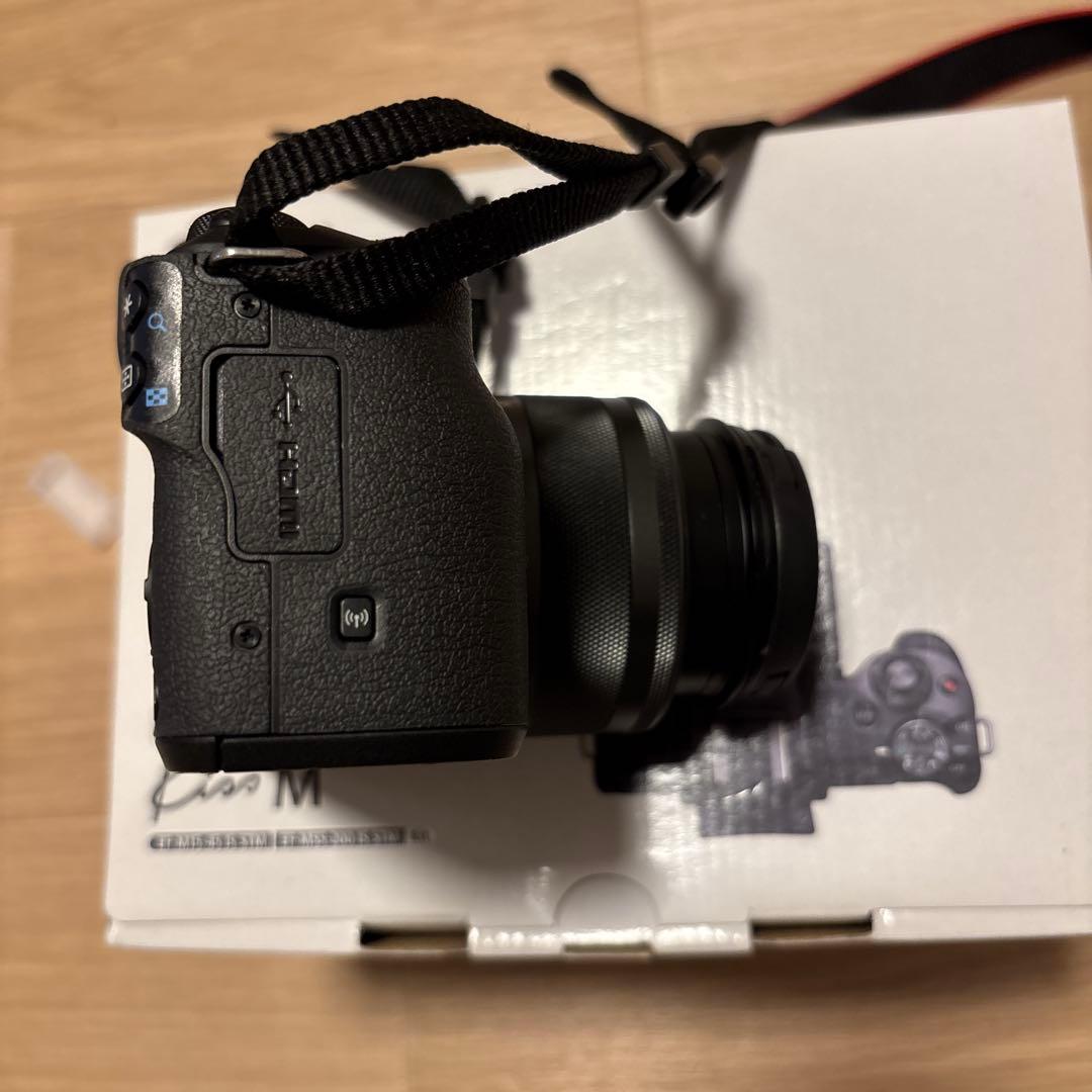 canon EOS kiss M ダブルレンズ