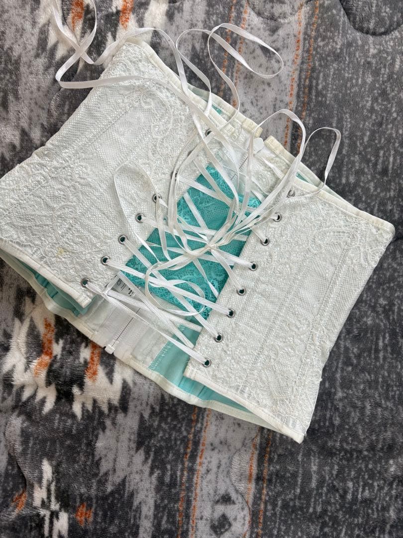 元鈴木さん　コルセット　ENCHANTED CORSET Miss Grace