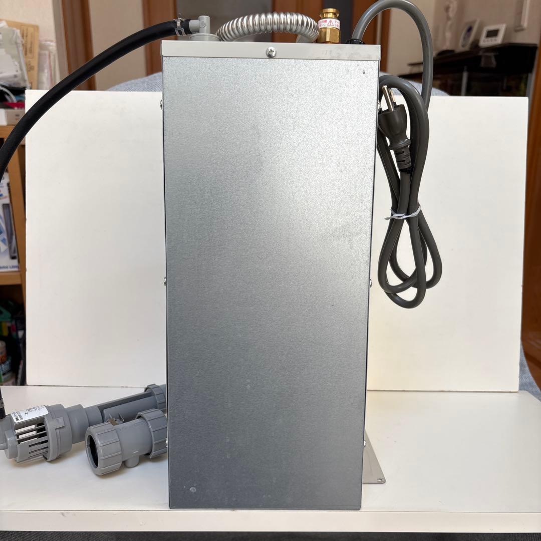 LIXIL 小型電気温水器　EHPN-CA 6S5 美品