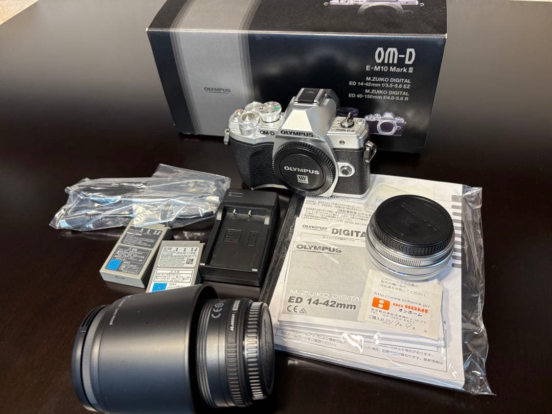 OLYMPUS OM-D E-M10 Mark Ⅲミラーレス一眼 ダブルズーム