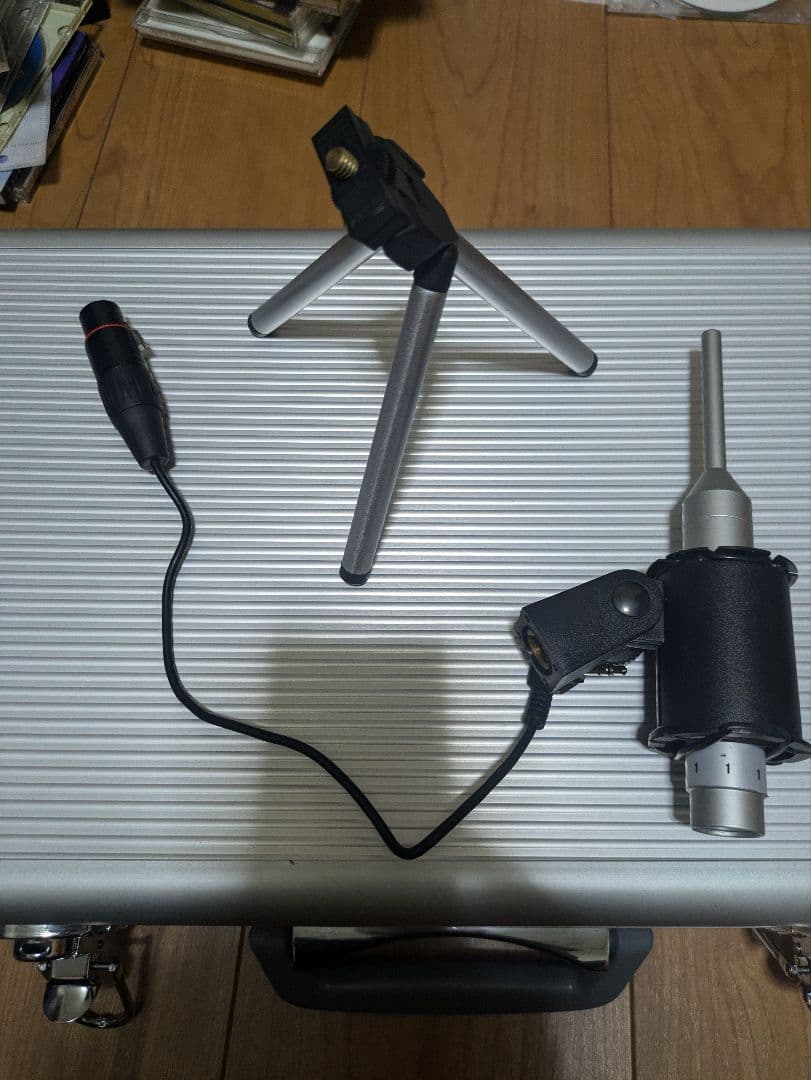 音響測定機　4u2setリアルタイムアナライザ　中古