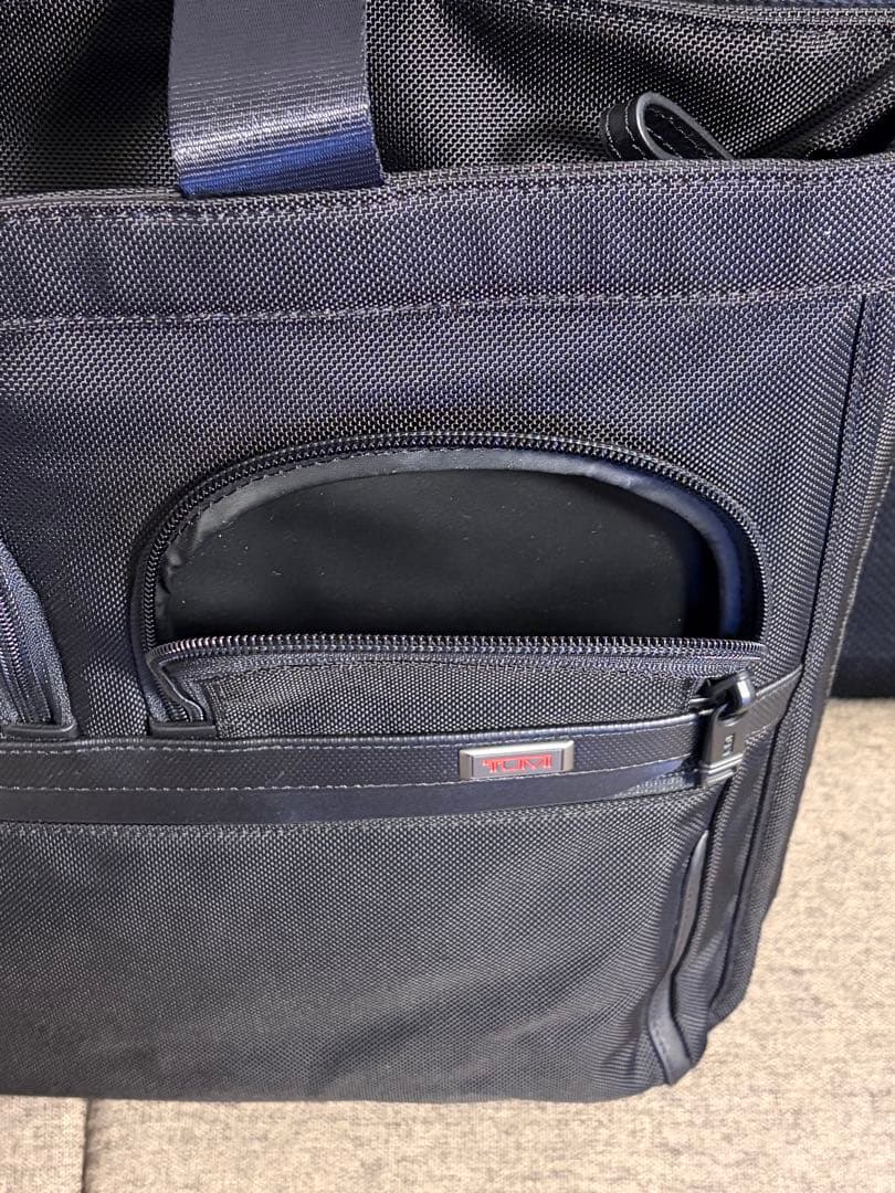 5*e様 お買得 TUMI 2603139D3 エクスパンダブル トートバッグ