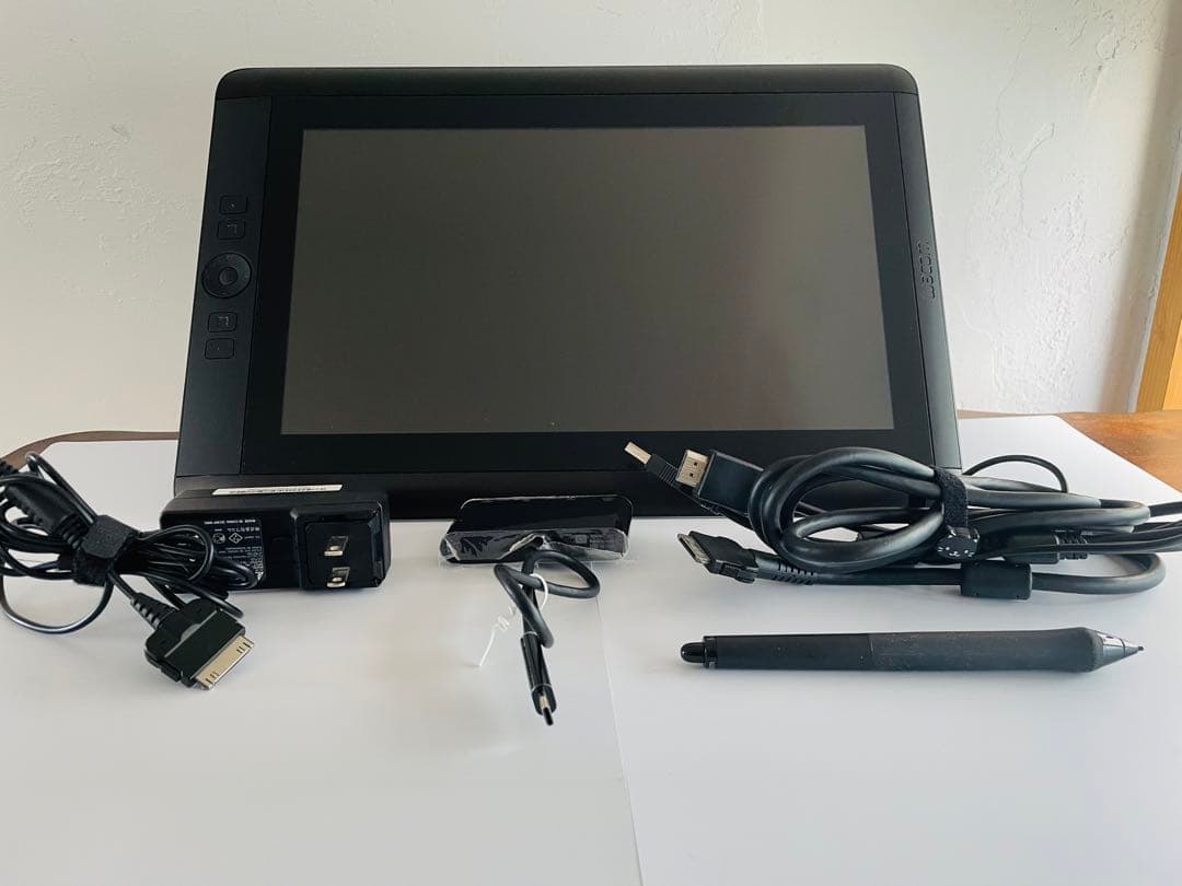 チ*ん様 Wacom Cintiq 13HD DTK-1300