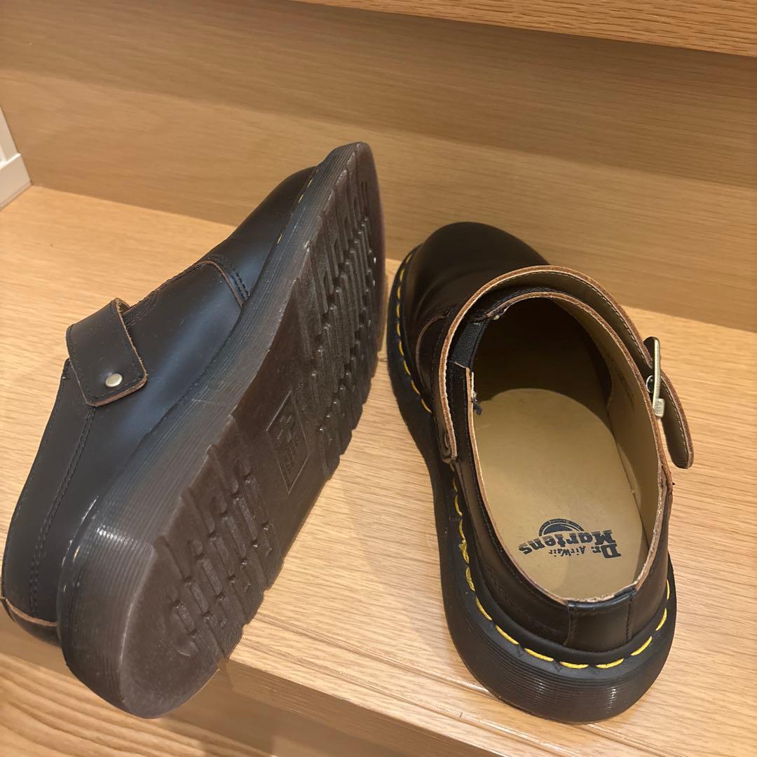 ドクターマーチン24 黒　サンダルビルケン