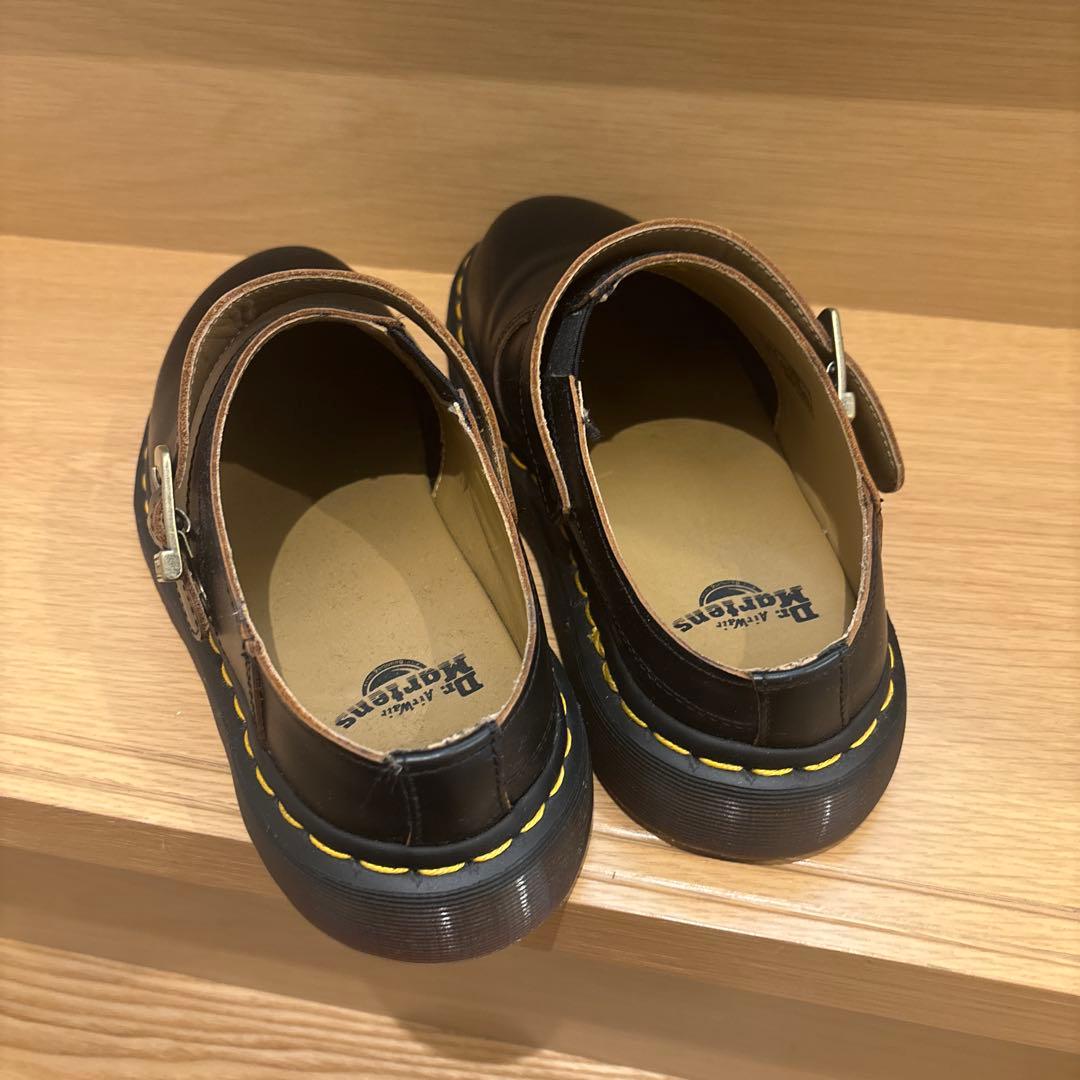 ドクターマーチン24 黒　サンダルビルケン