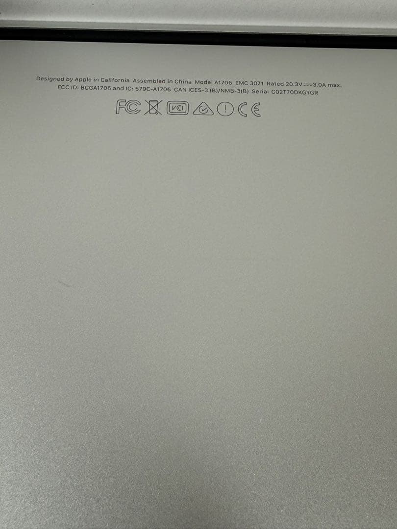 MacBook Pro 13（2016/2017)Touch Bar ジャンク品