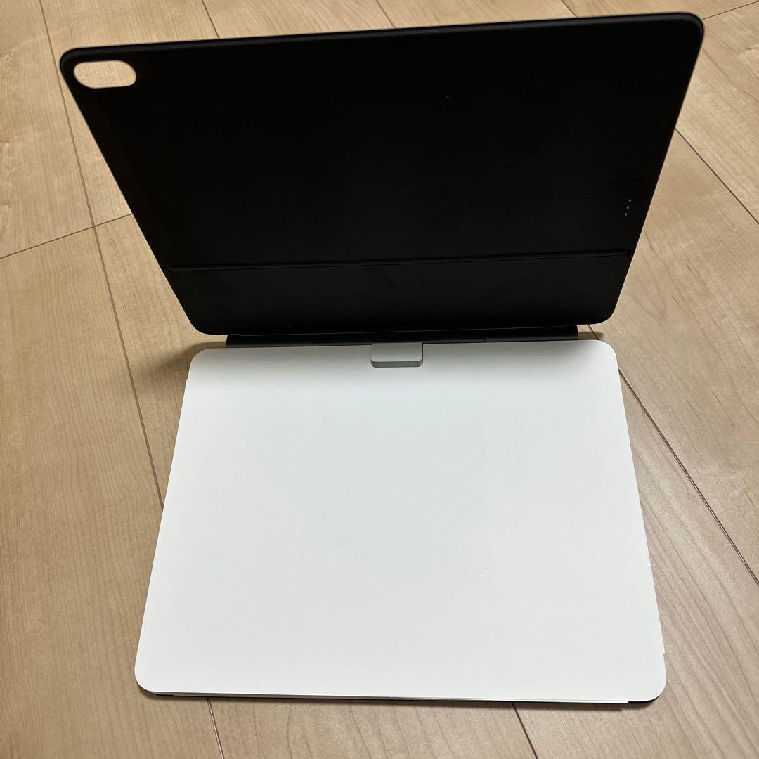 13インチiPadAir(M3)用マジックキーボード(ブラック)