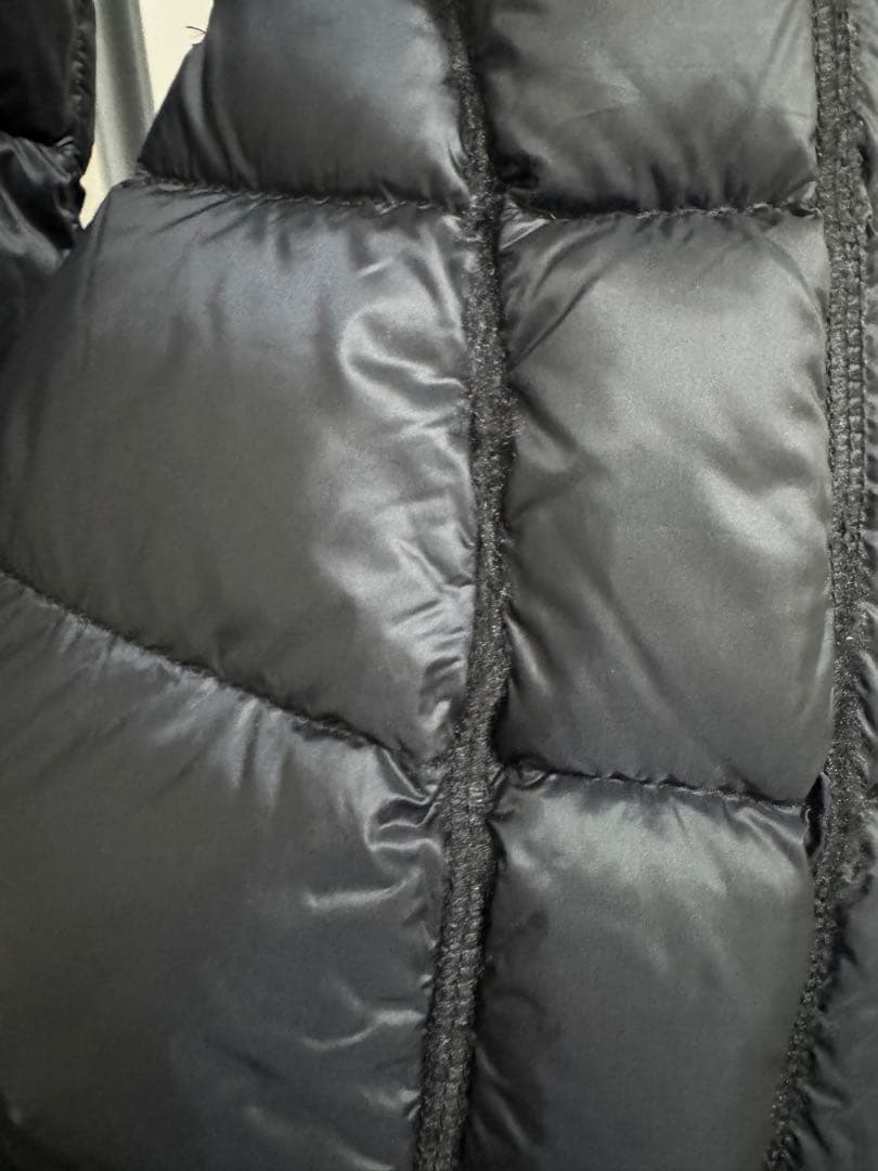 【本日限定】モンクレール 黒 ダウンジャケット