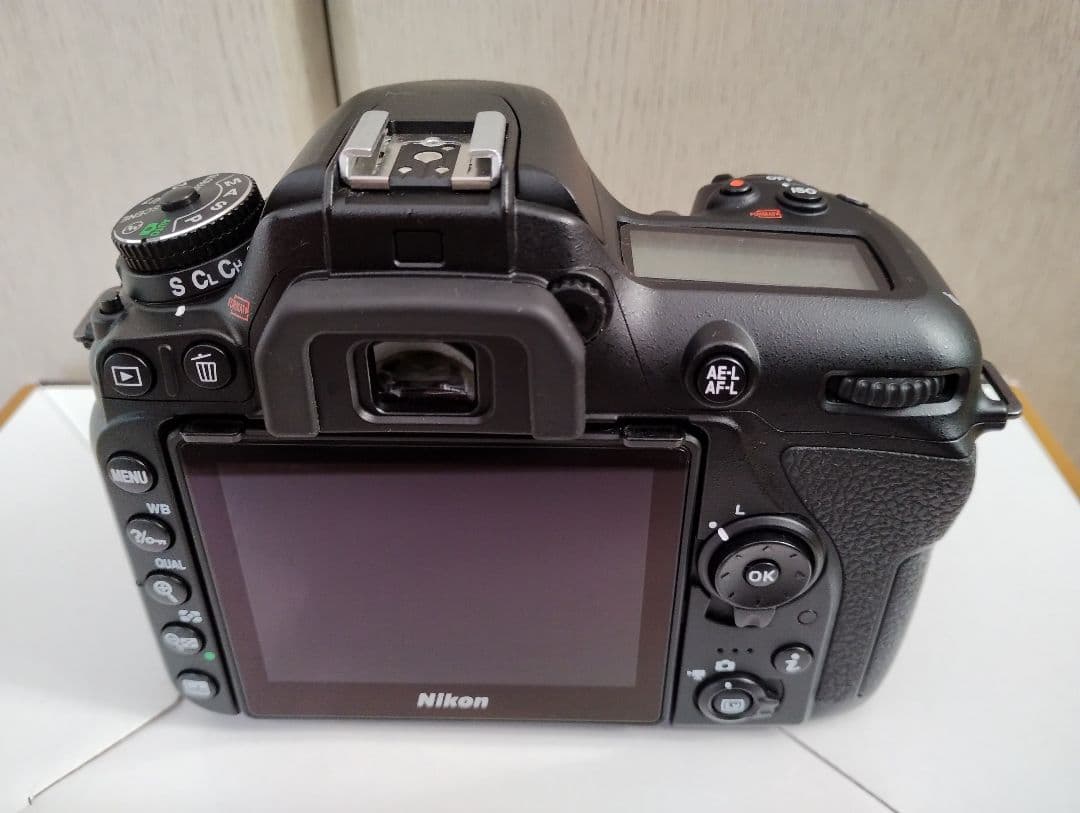 Nikon D7500 デジタル一眼レフカメラ ボディ