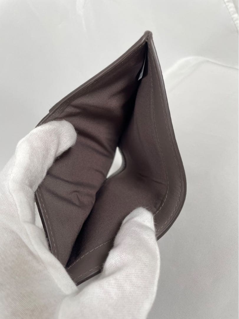 未使用に近い Tory Burch トリーバーチ 二つ折り財布 マックグロー