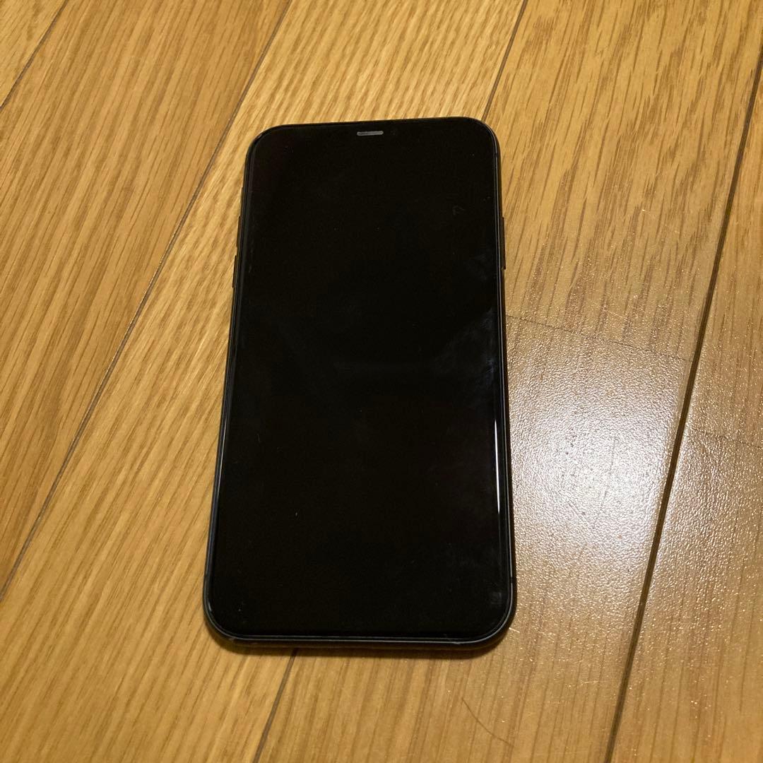Apple iPhone 11 ブラック 本体　64gb