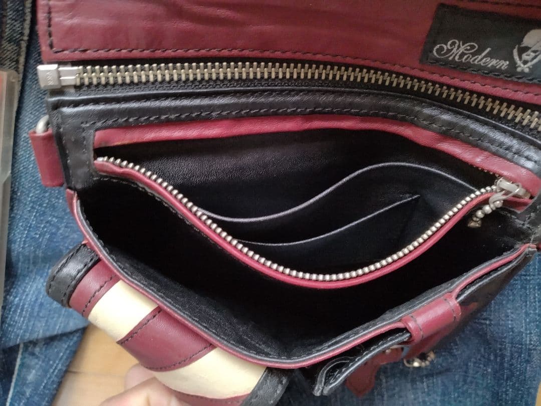 モダンパイレーツ　ボディバッグ