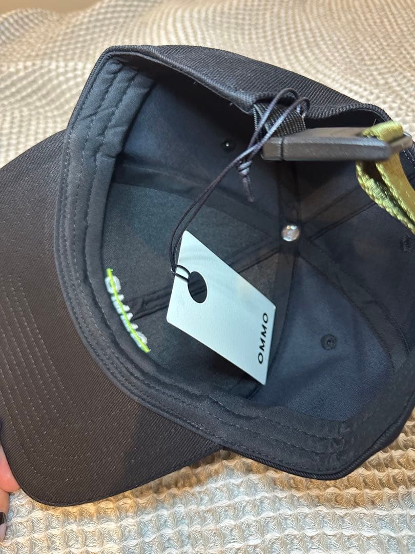 OMMO ロゴキャップ　ブラック