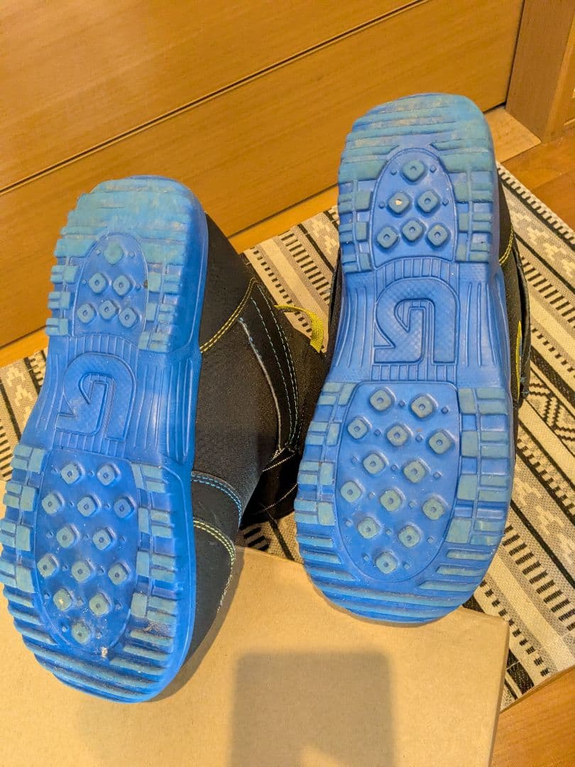 BURTON ZIPLINE YOUTHスノーボードブーツ 子ども用　25センチ