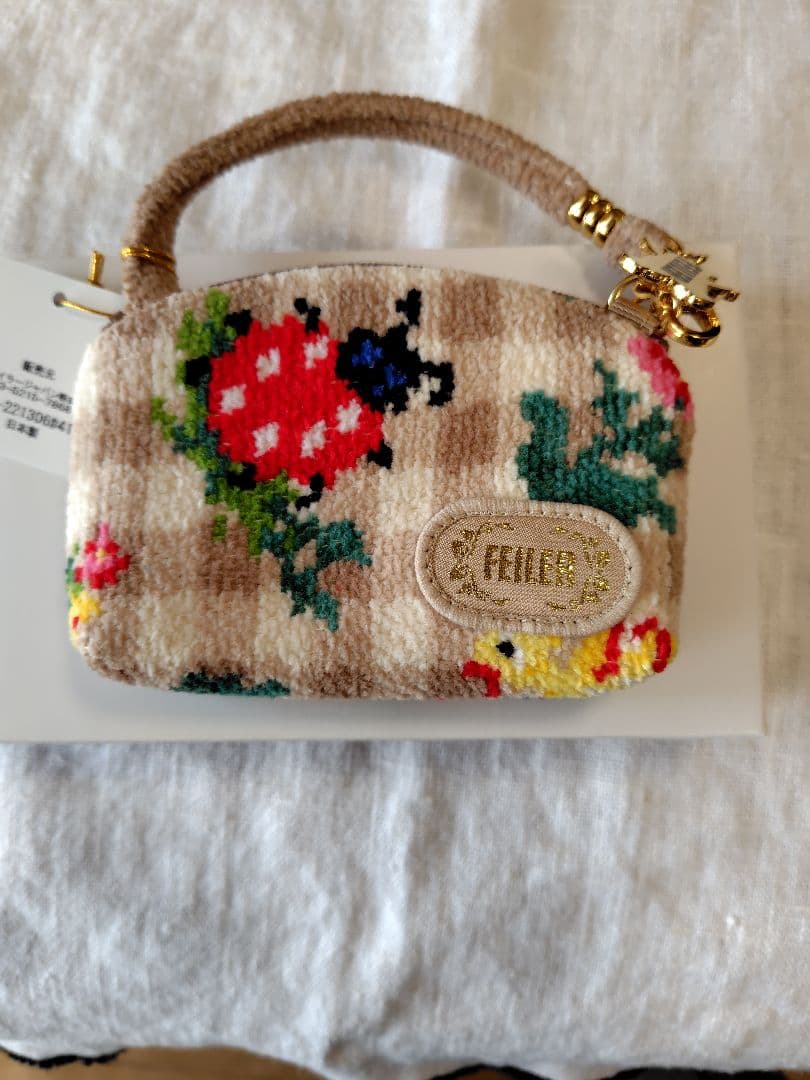 Io Yamamotoページです FEILER サイドポーチ