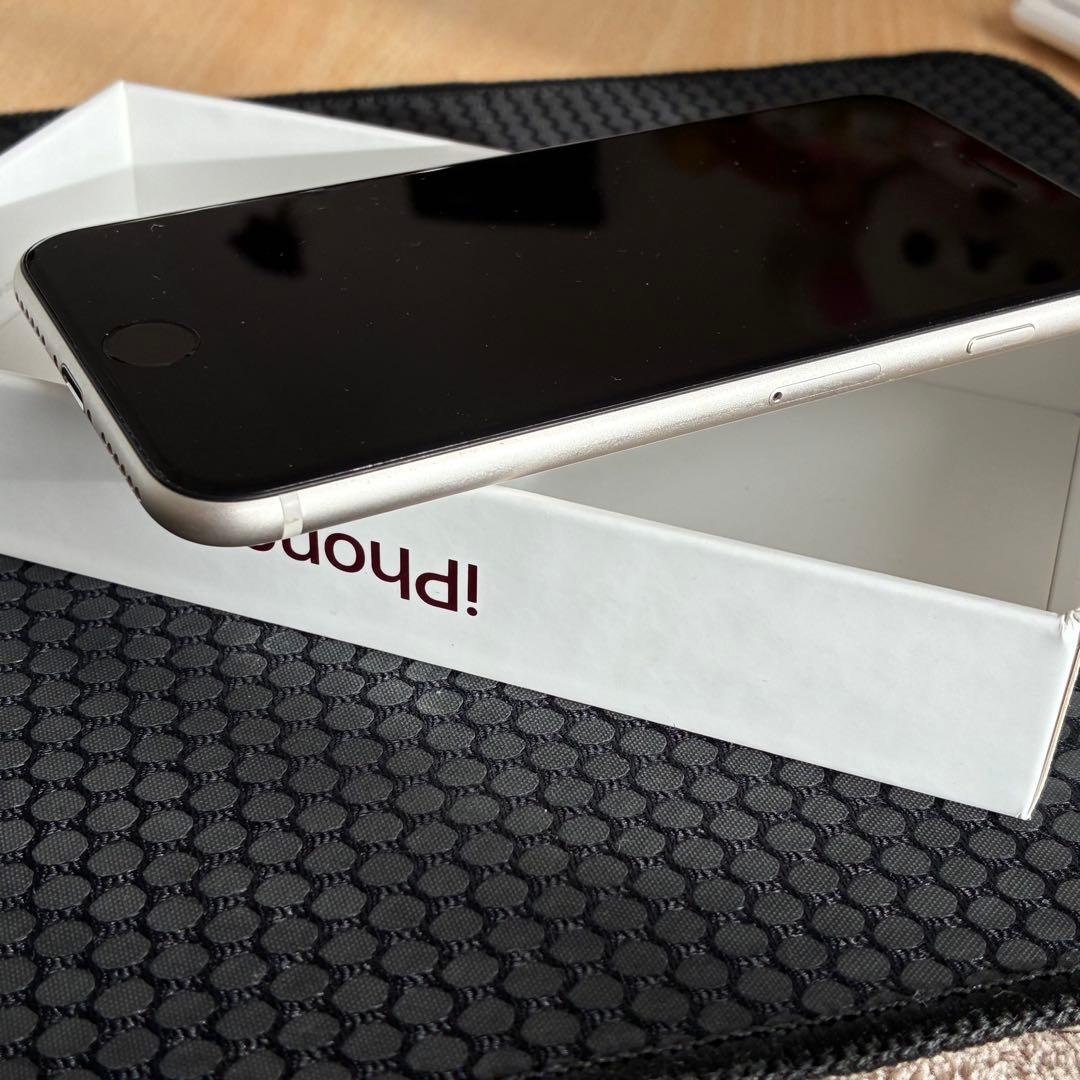 iPhone SE 第三世代 256GB SIMフリー