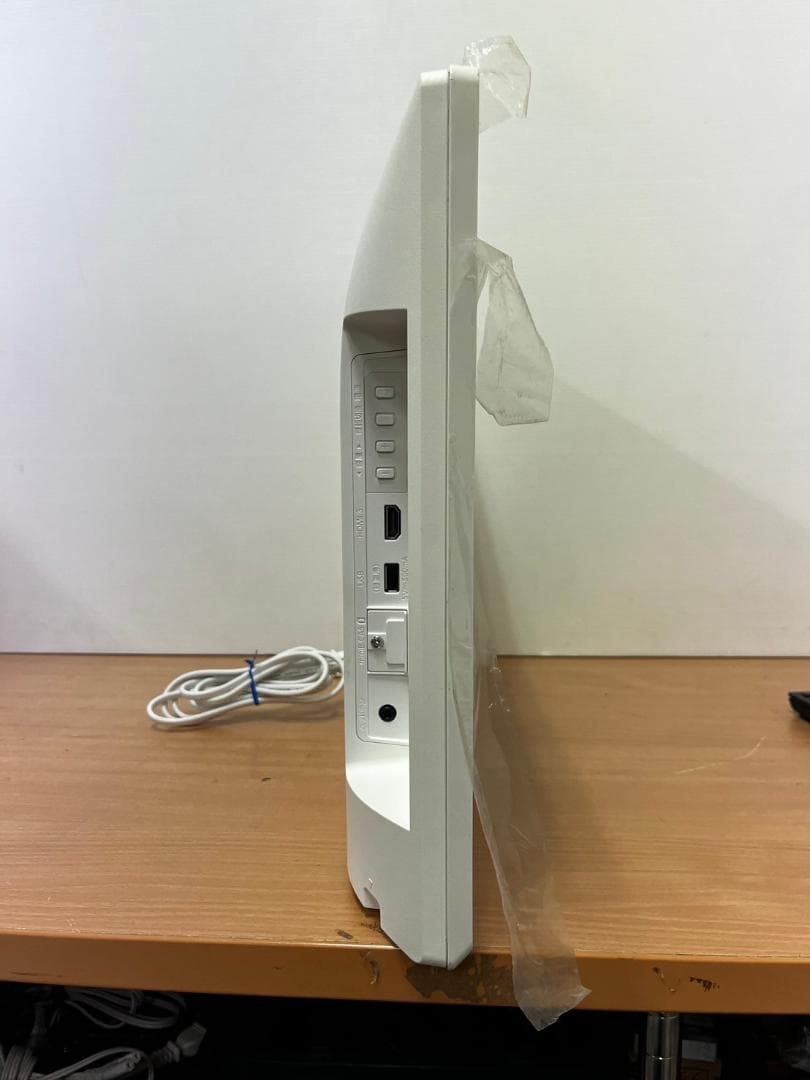 FUNAI 24型液晶テレビ FL-24H2040W 2022年製 リモコン付き