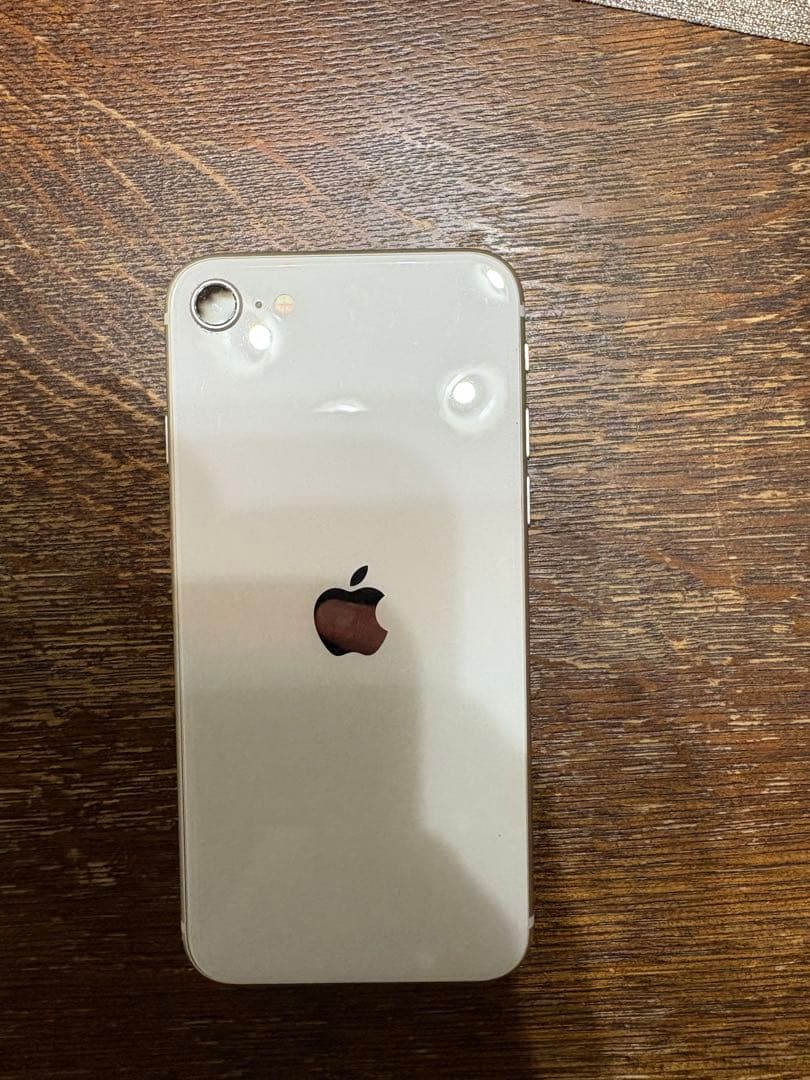 【SIMフリー】iPhone SE (第3世代) 64GB 本体＋ケース