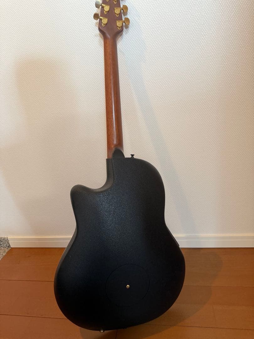 Ovation Celebrity Deluxe CC257 ハードケース付き