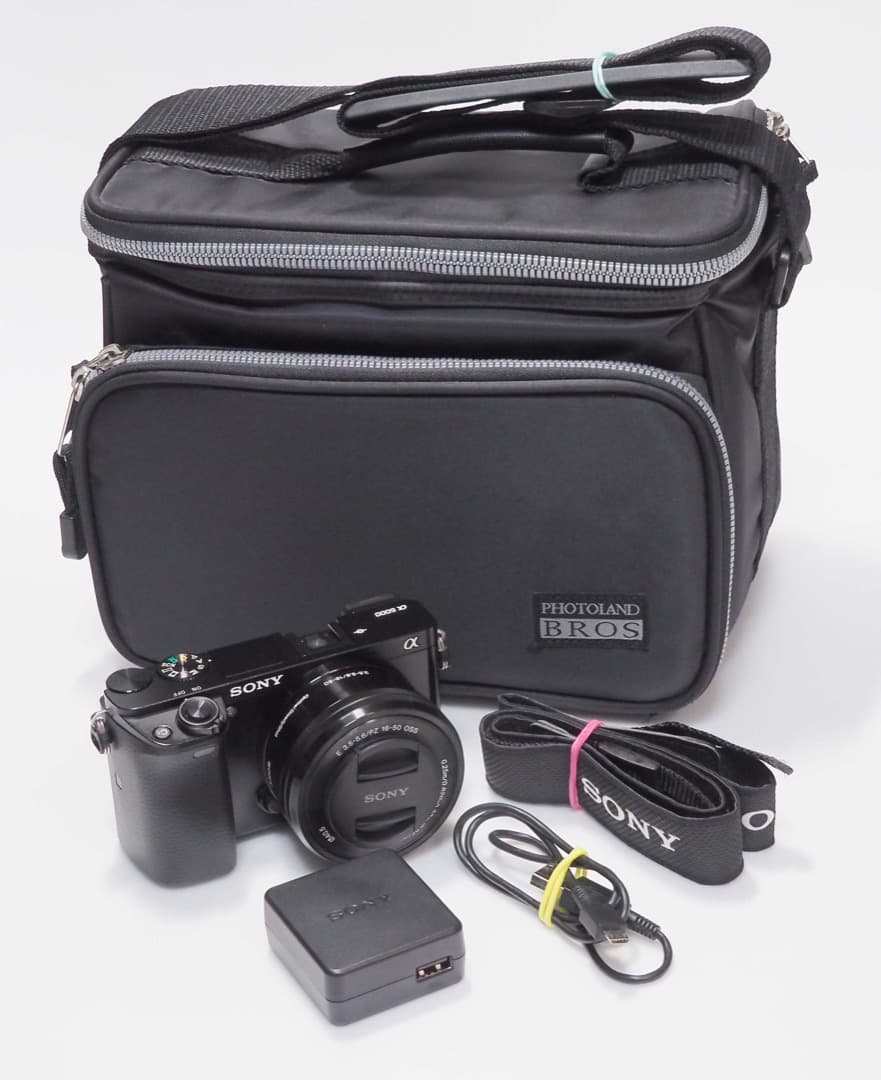 SONY α6000 ミラーレスカメラ 本体とレンズ付属品