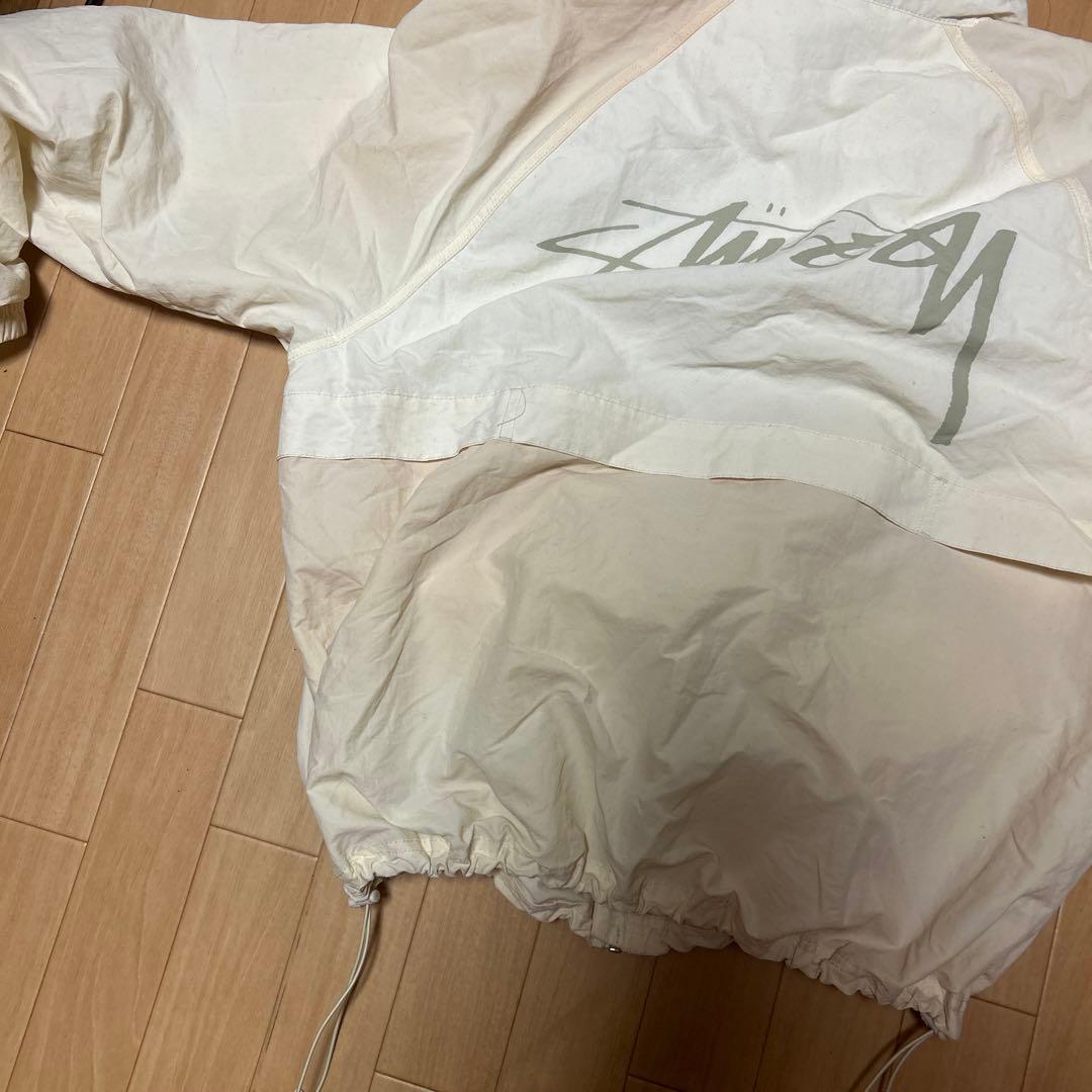 Stüssy ホワイト フード付きジャケット