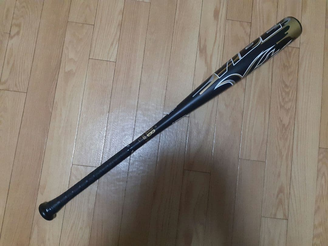 ヴィクタス　VIBE　軟式用金属バット