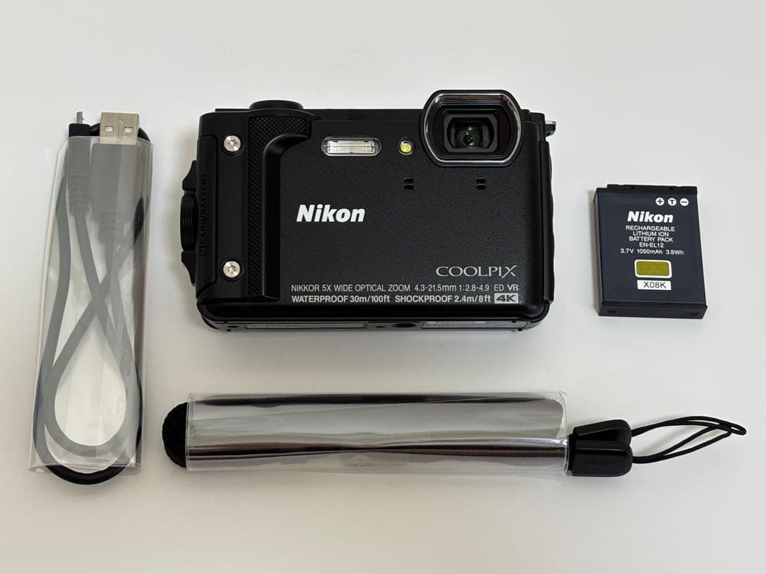 【美品】Nikon COOLPIX 防水デジタルカメラ クールピクスW300