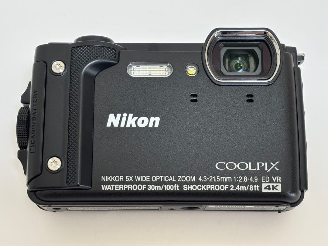 【美品】Nikon COOLPIX 防水デジタルカメラ クールピクスW300