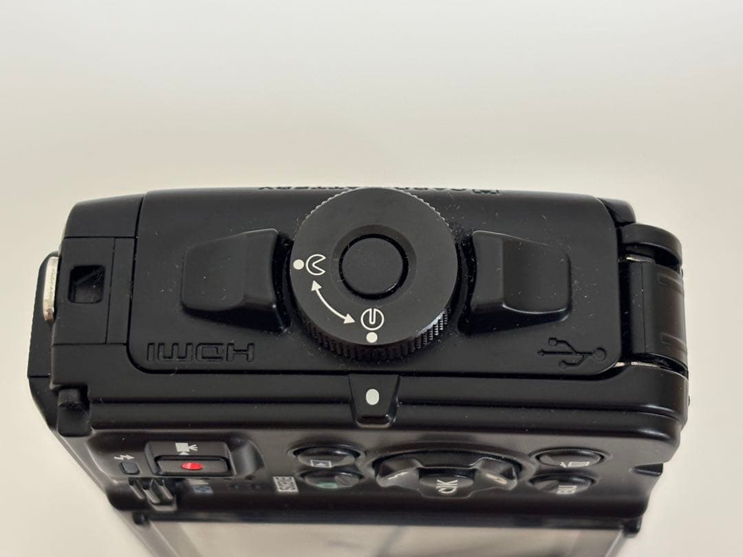 【美品】Nikon COOLPIX 防水デジタルカメラ クールピクスW300