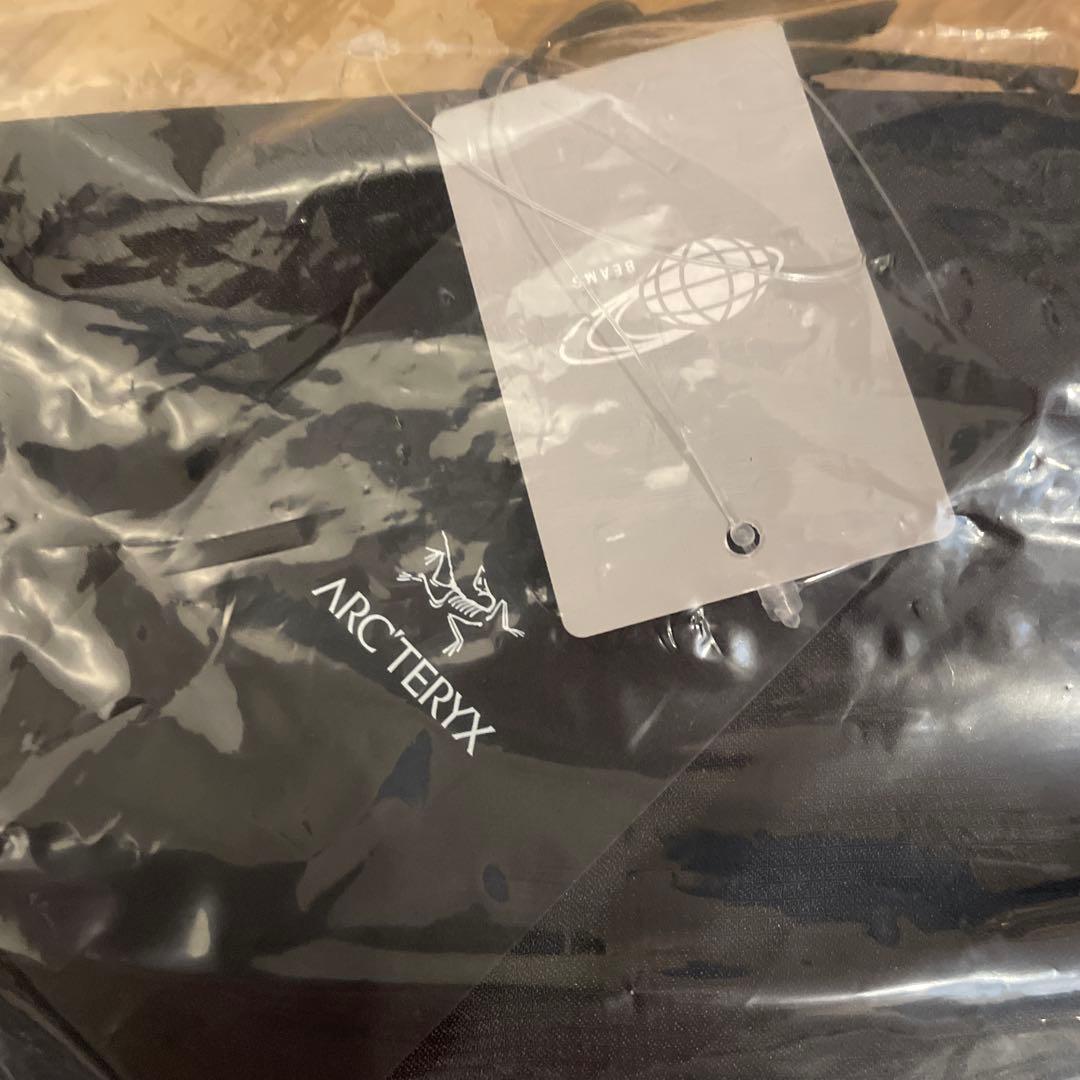 【新品未使用　国内正規品】アークテリクス ヒリアド クロスボディバッグ