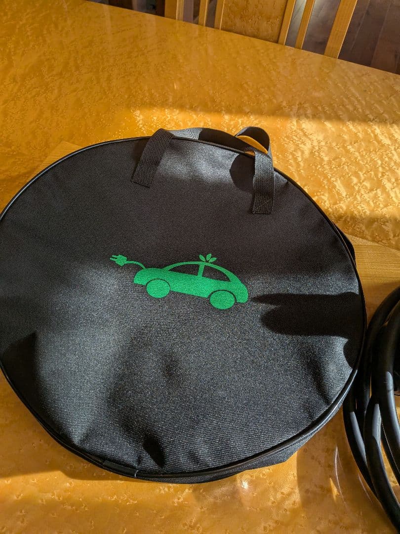 AC電源　電気自動車充電器