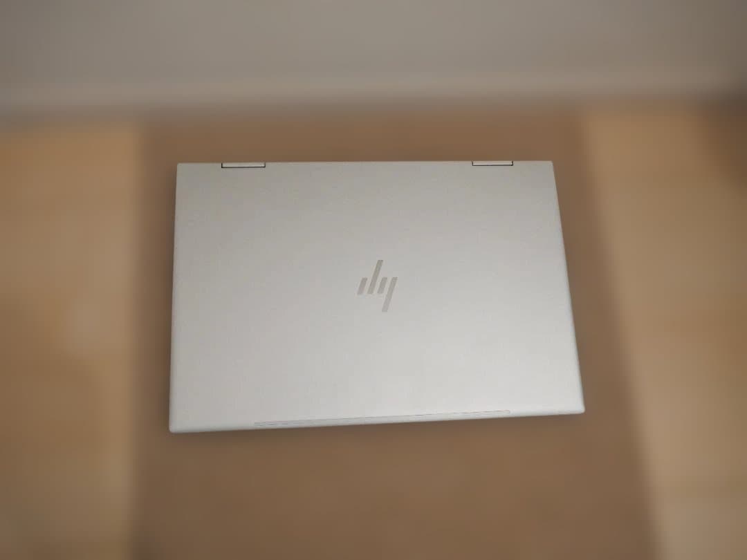 HP envy x360 15インチ