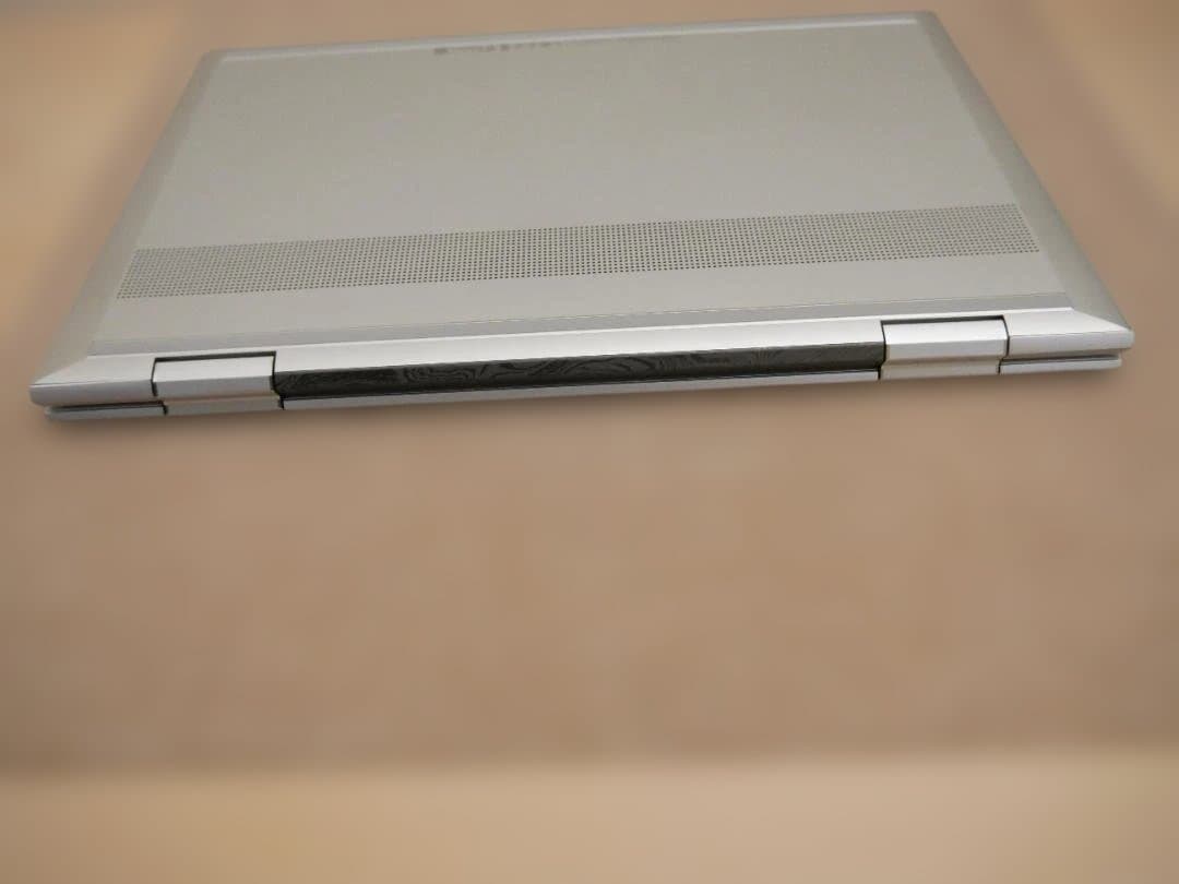 HP envy x360 15インチ