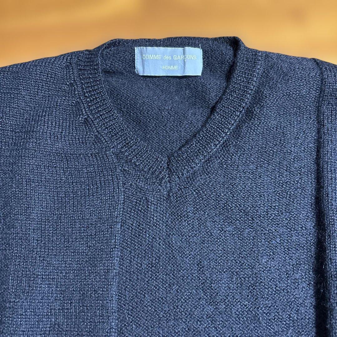 COMME des GARCONS ブラックVネックニット
