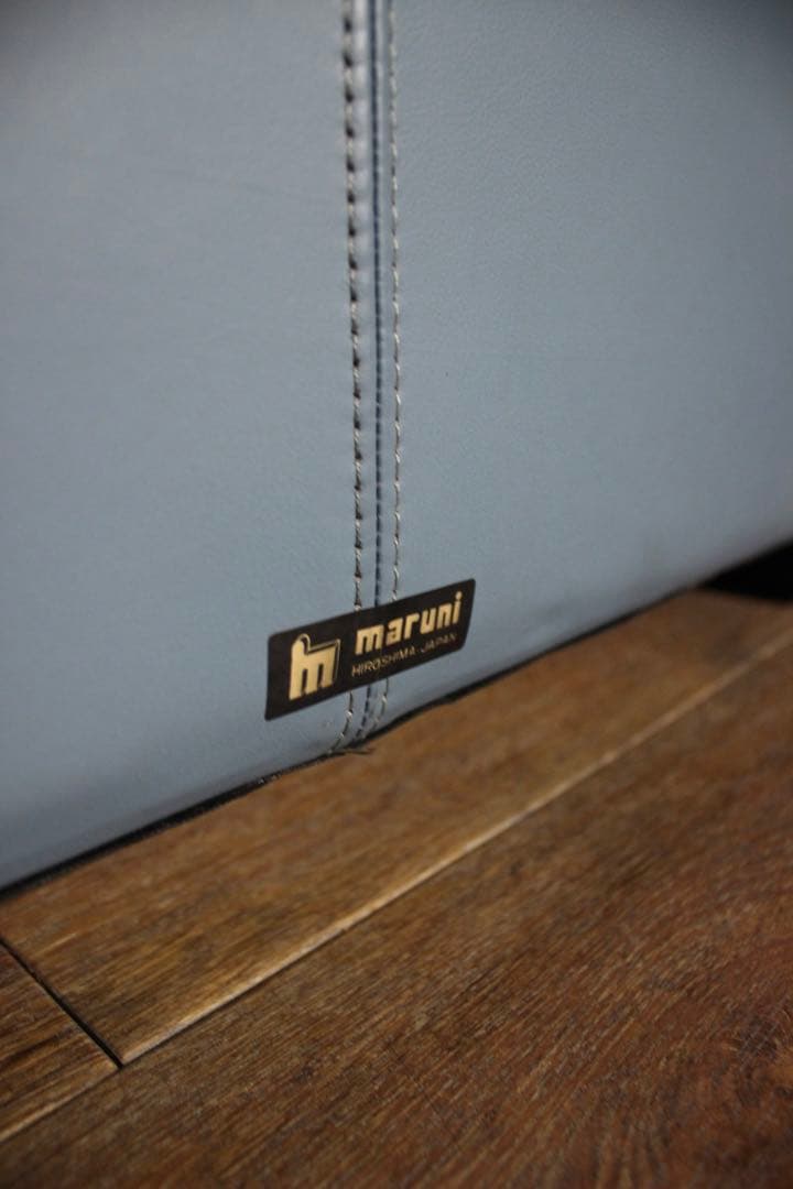 首都圏送無料〜30万マーニー　本革　一流クラシカルソファのある暮らし　ソファ