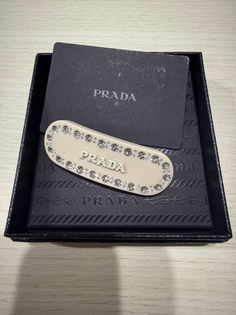 PRADA プレックス　ヘアクリップ　バレッタ