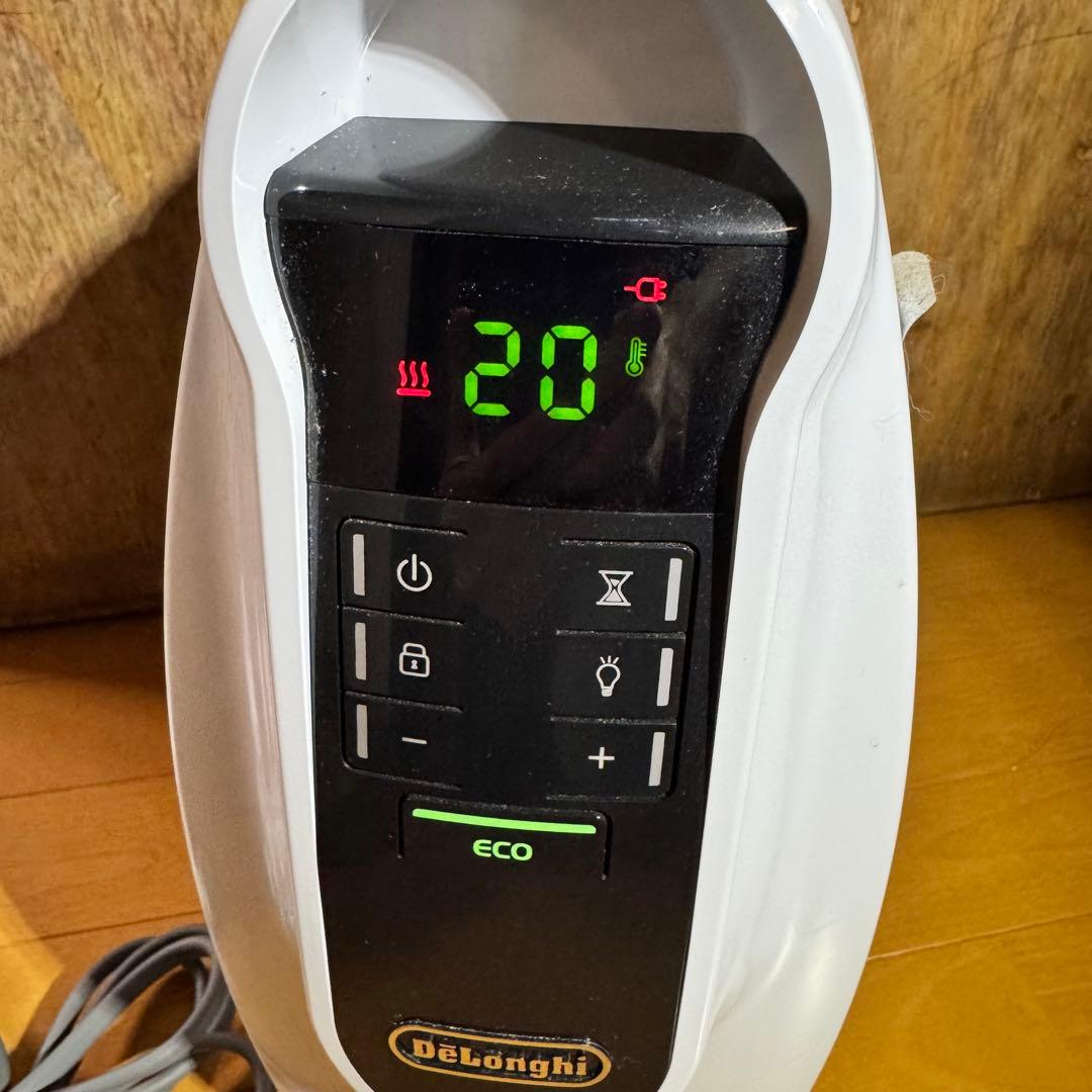 De'Longhi オイルヒーター　NJ0505E