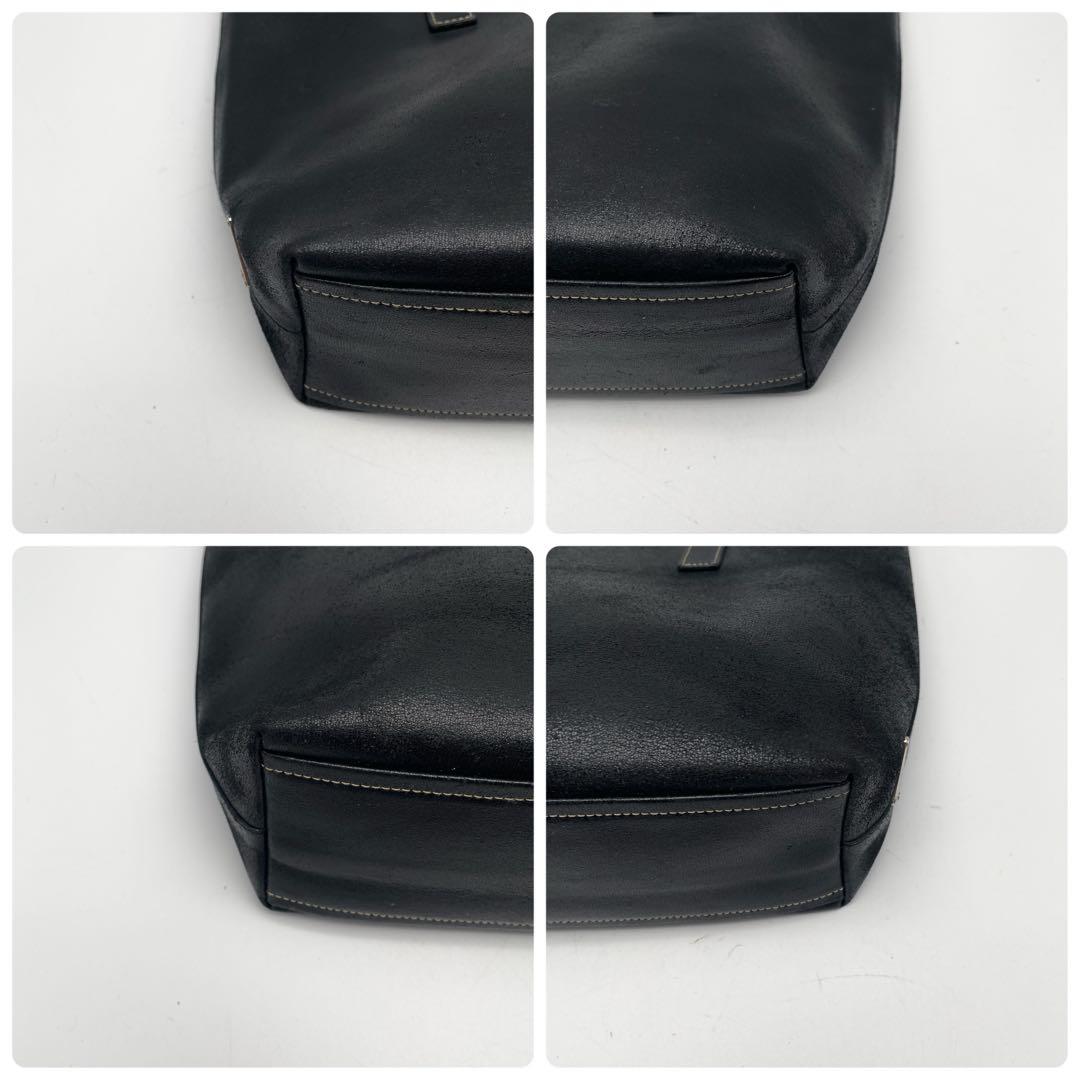 希少 プラダ レザー トートバッグ 三角プレート ブラック