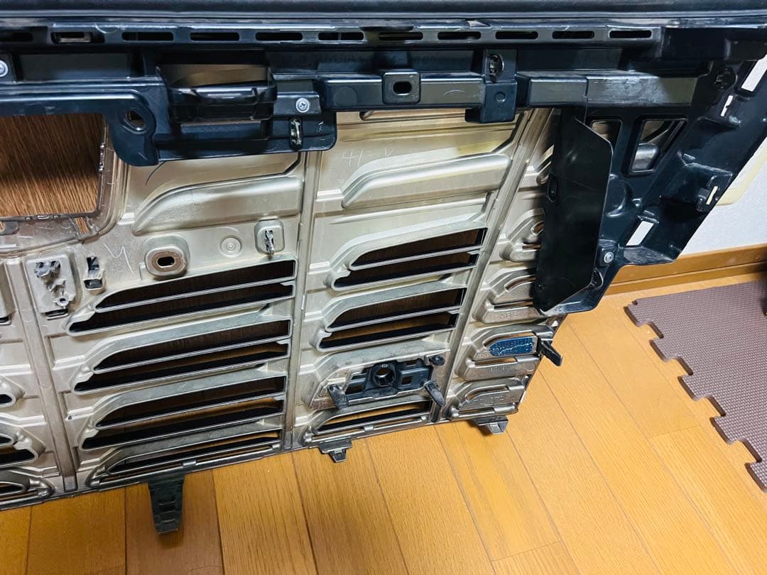 30アルファード前期　フロントグリル　タイプブラック　スモークメッキ