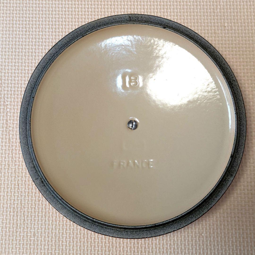 美品 ル・クルーゼ 鋳物ホーロー鍋 ココット・ロンド 18cm オレンジ