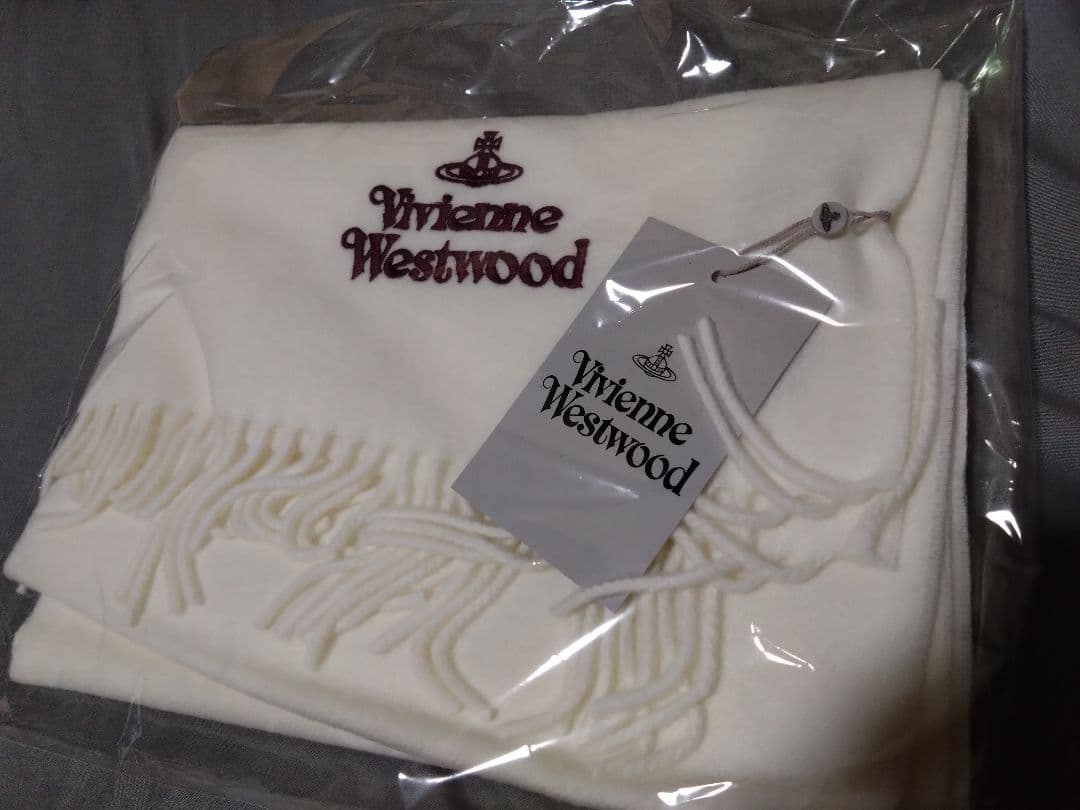 ヴィヴィアン・ウエストウッド ホワイト マフラー