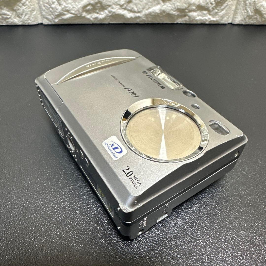 コンデジ 平成レトロ CCD FUJIFILM FinePix A203 動作品
